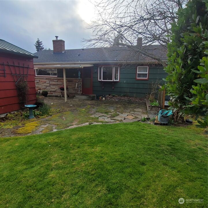 Property Photo: 27044 12th Avenue S WA 98198