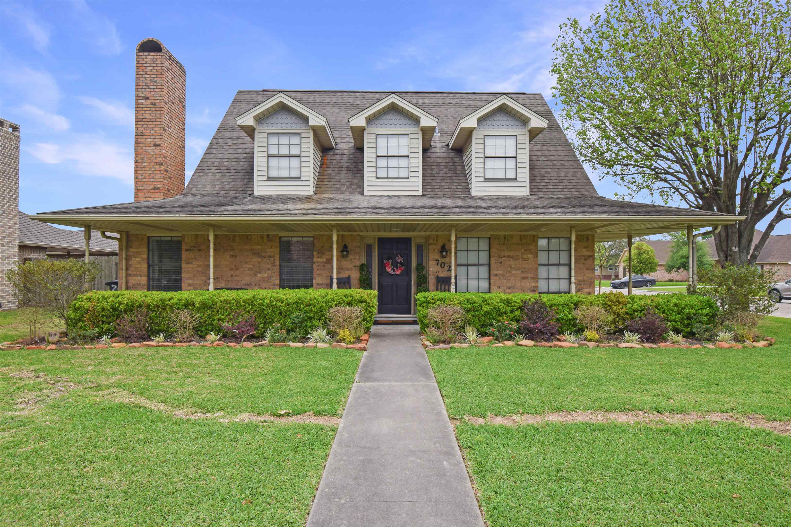 Property Photo: 702 Texas Ave. TX 77651