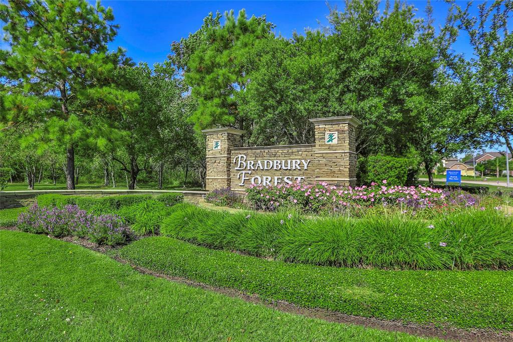 Property Photo:  2910 Knotty Forest Drive  TX 77373 