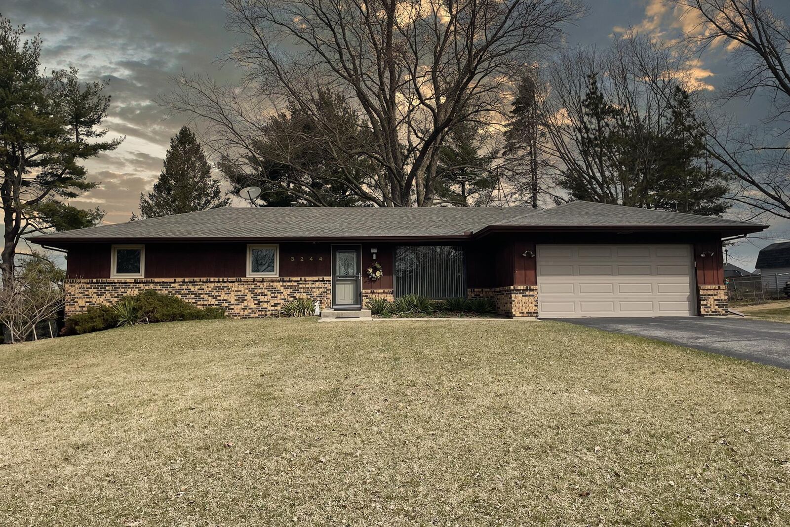Property Photo:  3244 Lookout Drive  IL 61109 