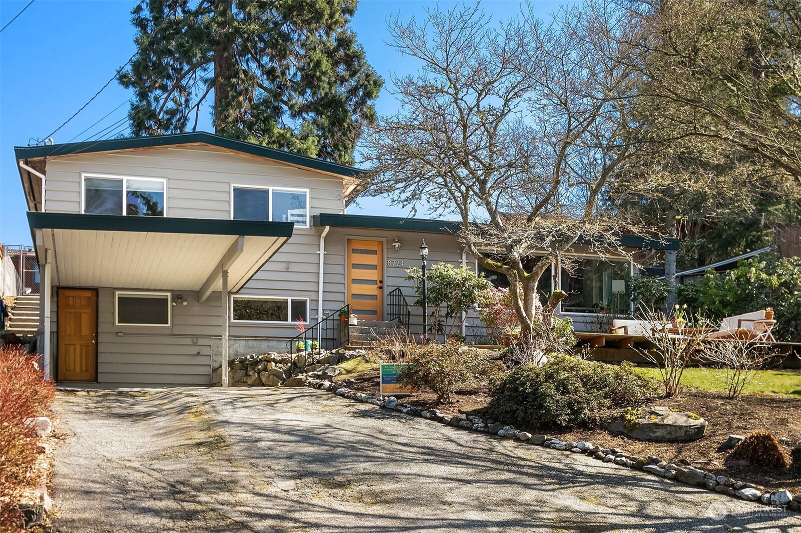 Property Photo: 8724 29th Avenue NW WA 98117