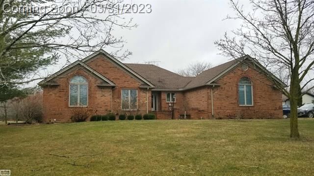 Property Photo:  75575 Romeo Plank Road  MI 48005 