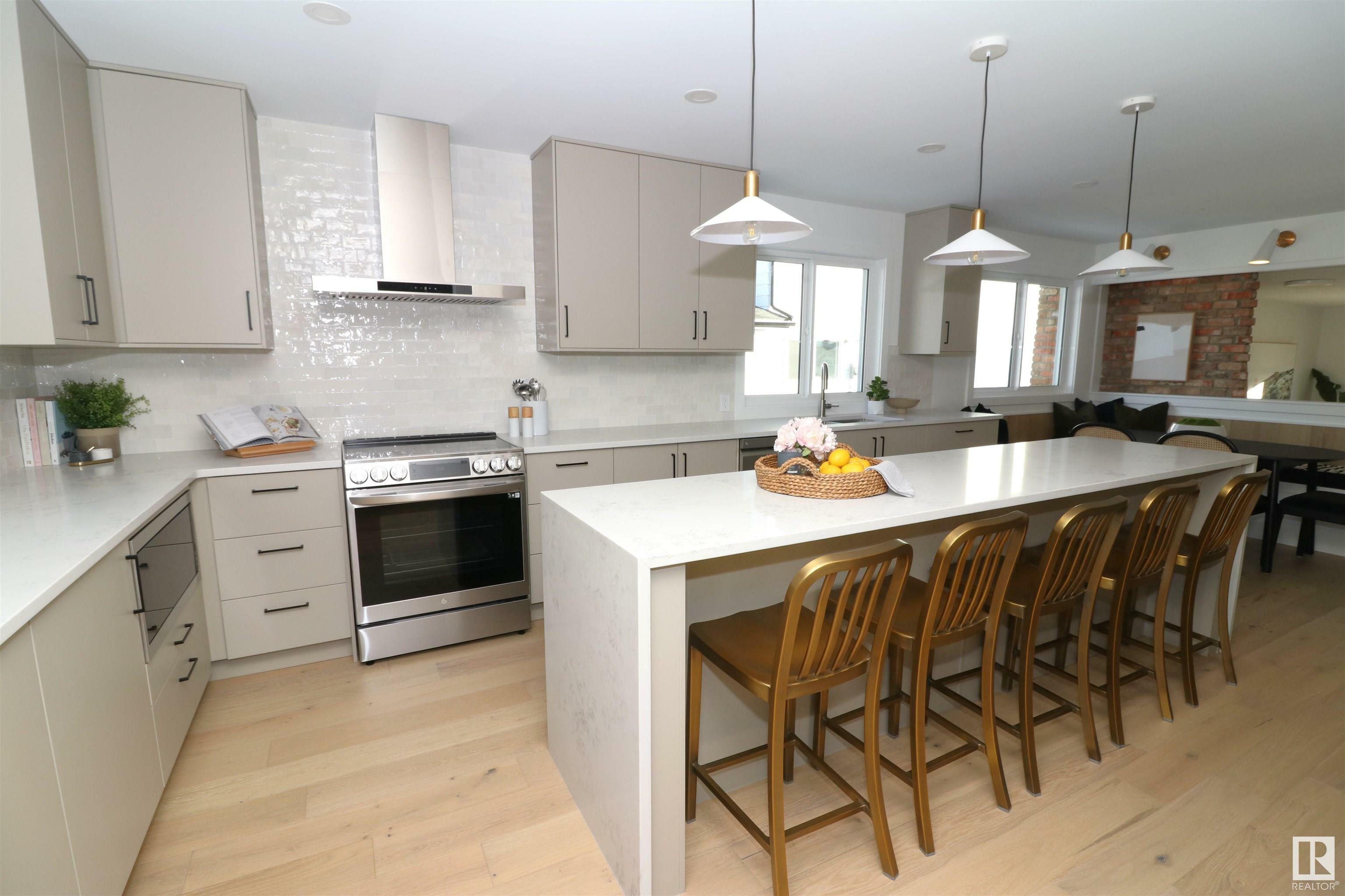 4715 144 Street  Edmonton AB T6H2T4 photo