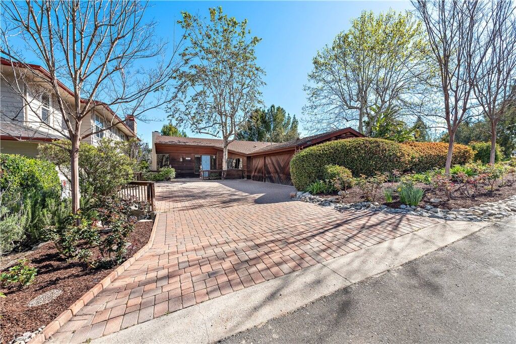 Property Photo: 23652 Via Halcon CA 92679