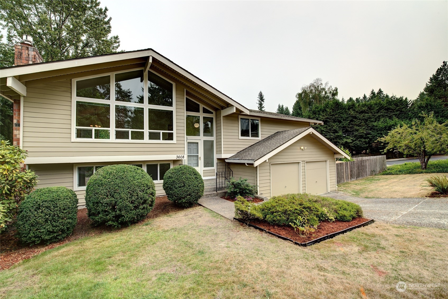 Property Photo:  3608 175th Court NE  WA 98052 