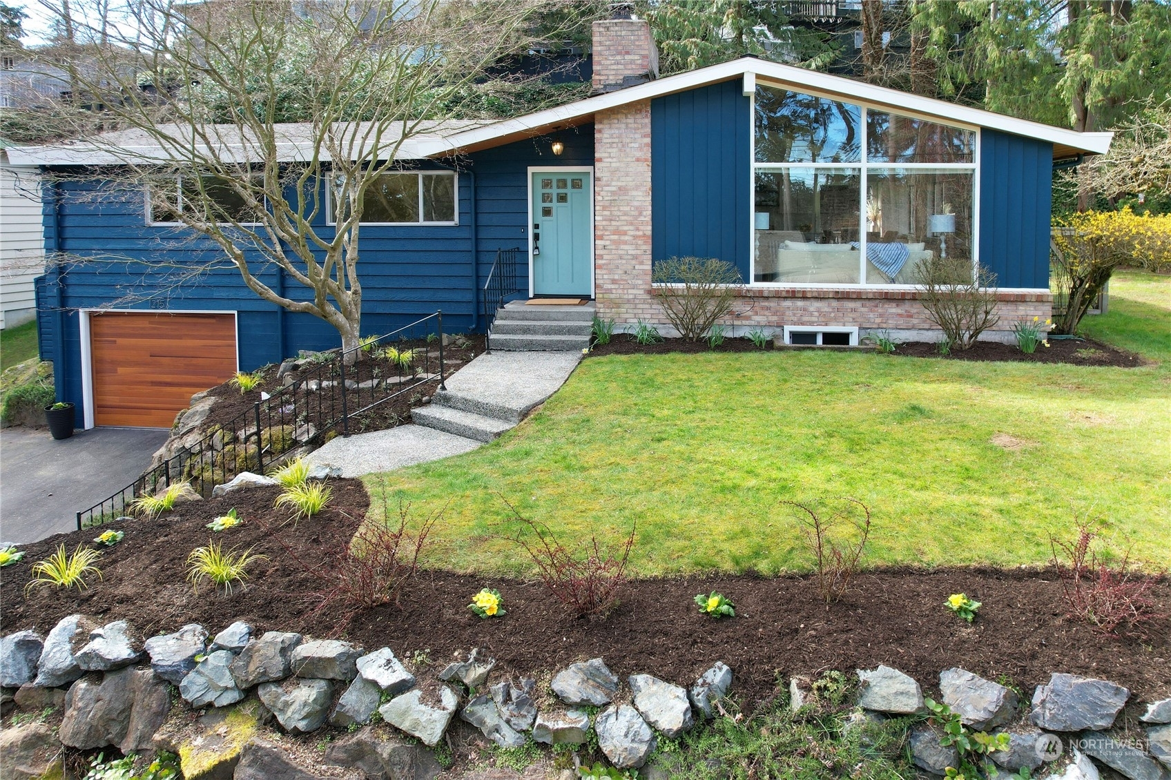 Property Photo:  1215 NE Perkins Way  WA 98155 