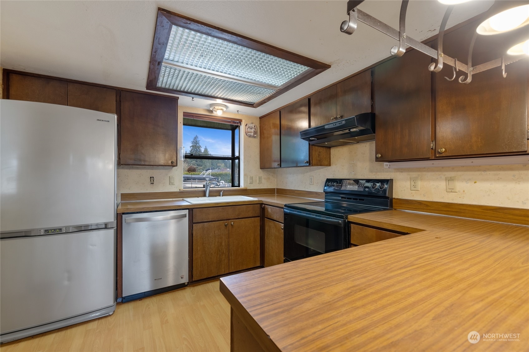 Property Photo: 18202 43rd Street E WA 98391