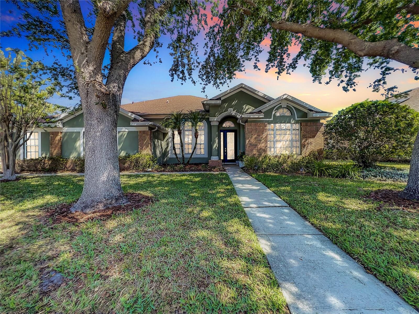 Property Photo: 1149 English Garden Ln FL 34787