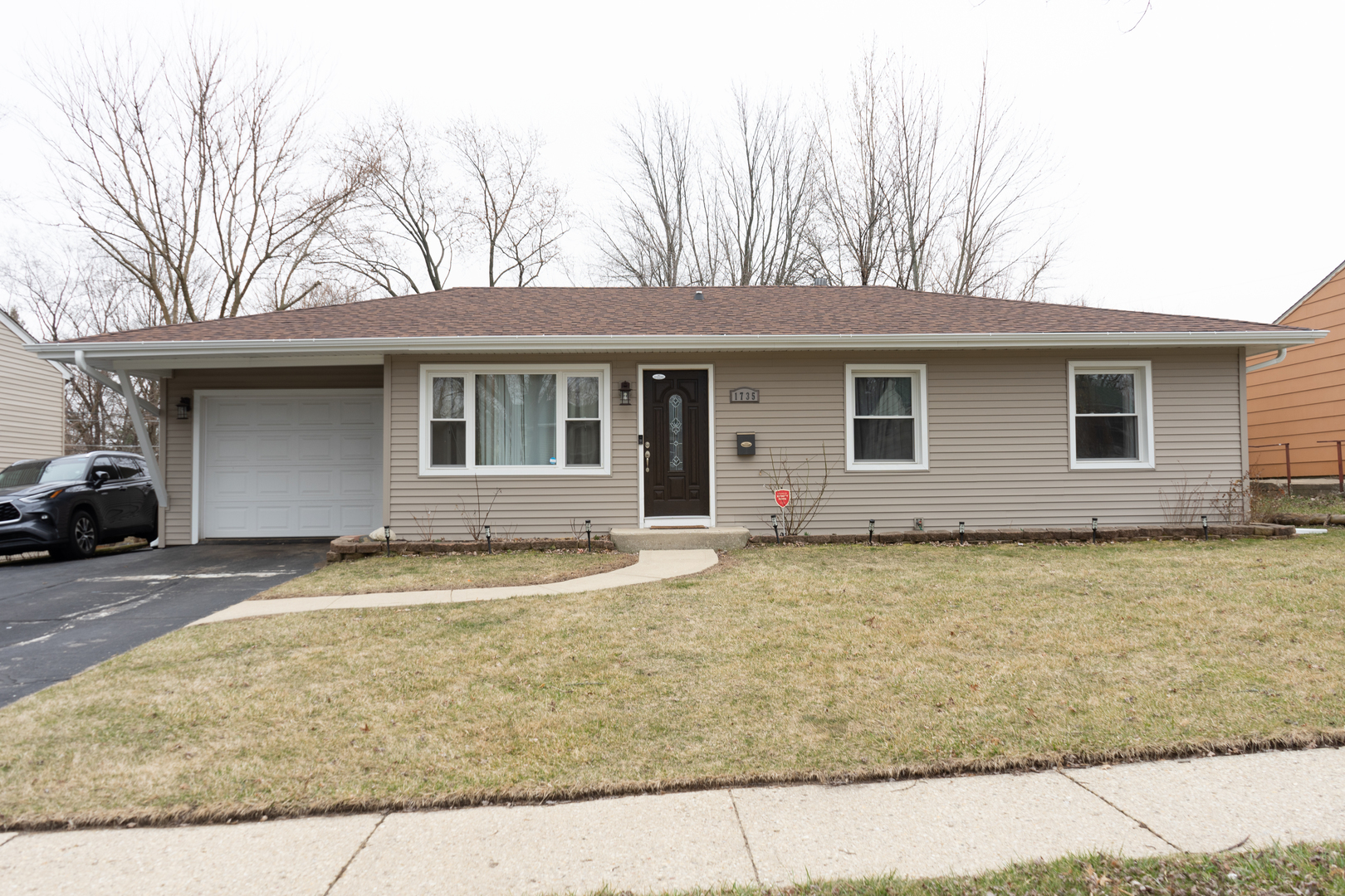 Property Photo:  1735 Park Avenue  IL 60133 