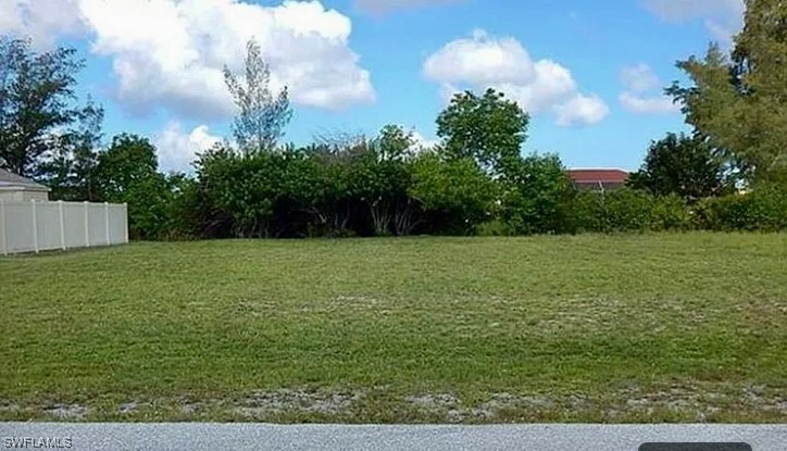 Property Photo:  1030 NW 20th Avenue  FL 33993 