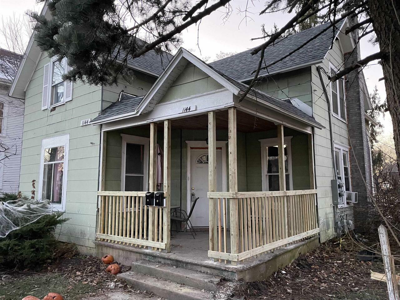 Property Photo:  1144 Prairie Ave  WI 53511 