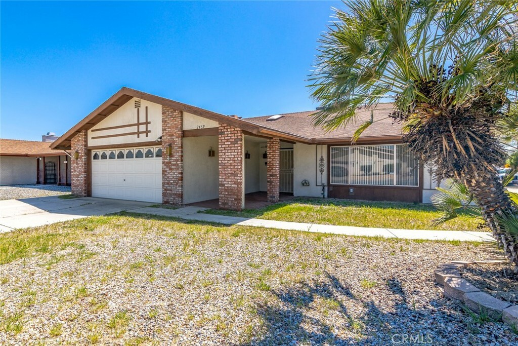 Property Photo: 2469 Los Altos Circle CA 92545