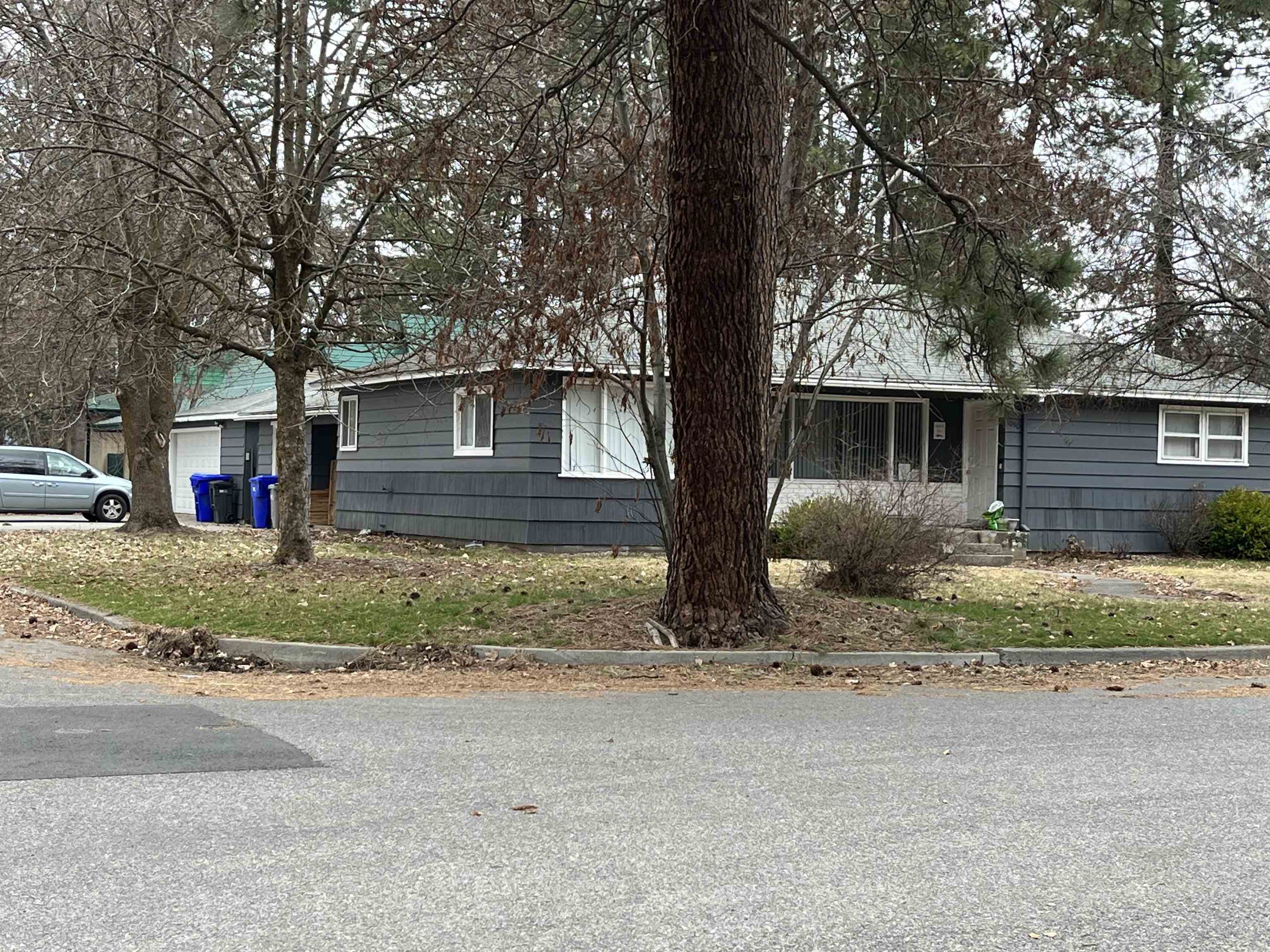 Property Photo: 10905 E 18th Ave WA 99206