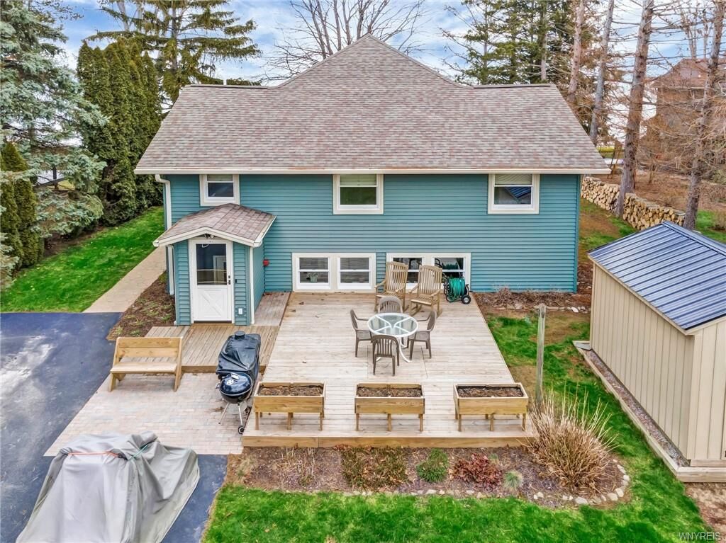 Property Photo:  1461 Sunrise Lane  NY 14174 