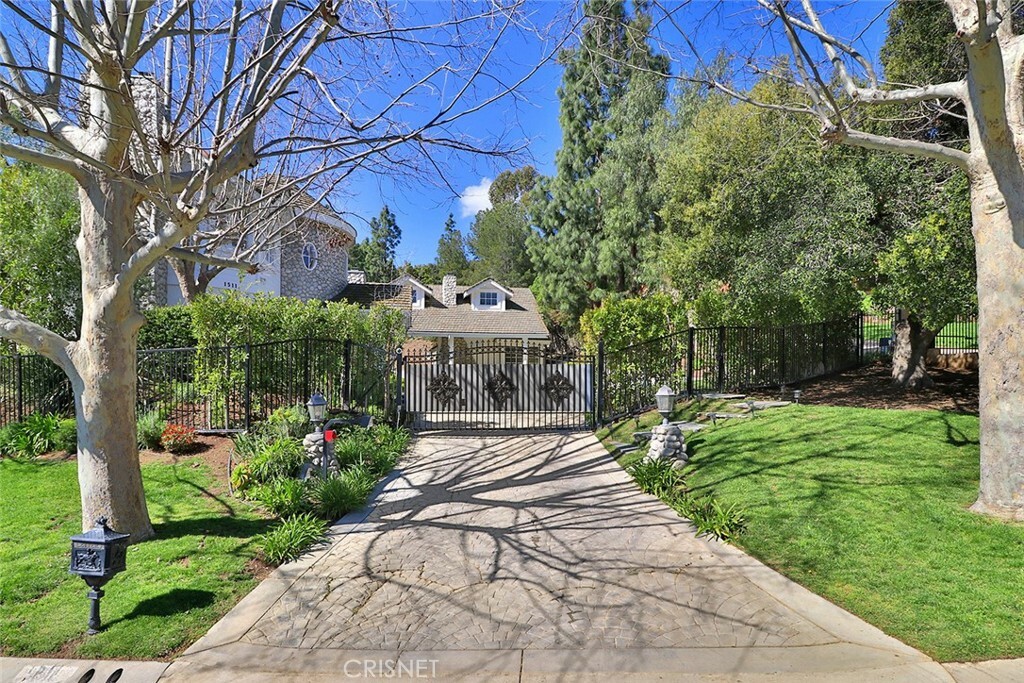 Property Photo:  1511 Pathfinder Avenue  CA 91362 