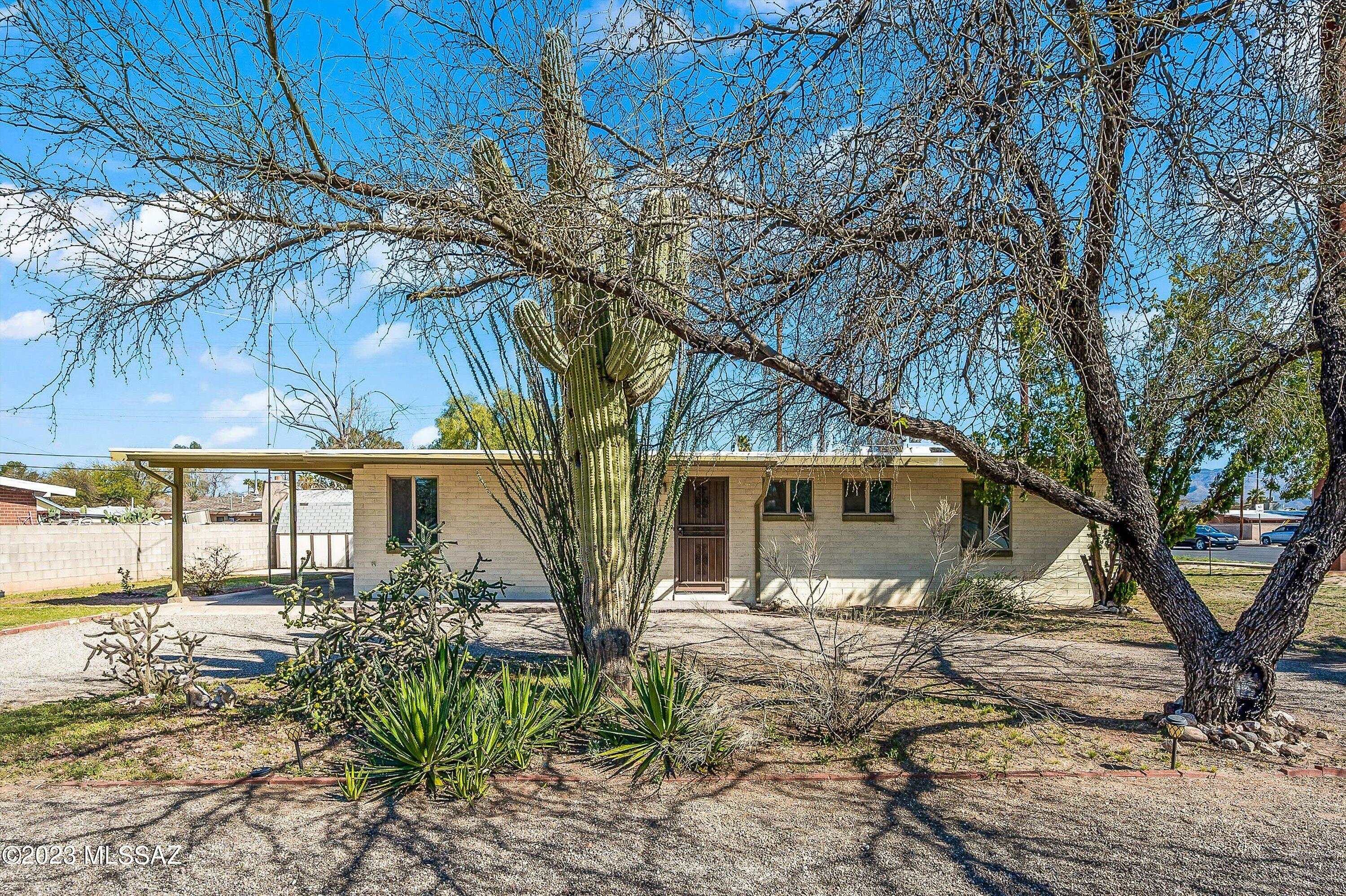 Property Photo:  6261 E 16th Street  AZ 85711 