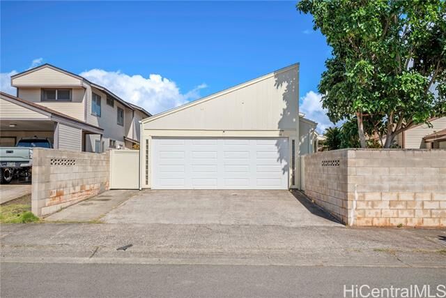 Property Photo: 95-661 Lauawa Street HI 96789