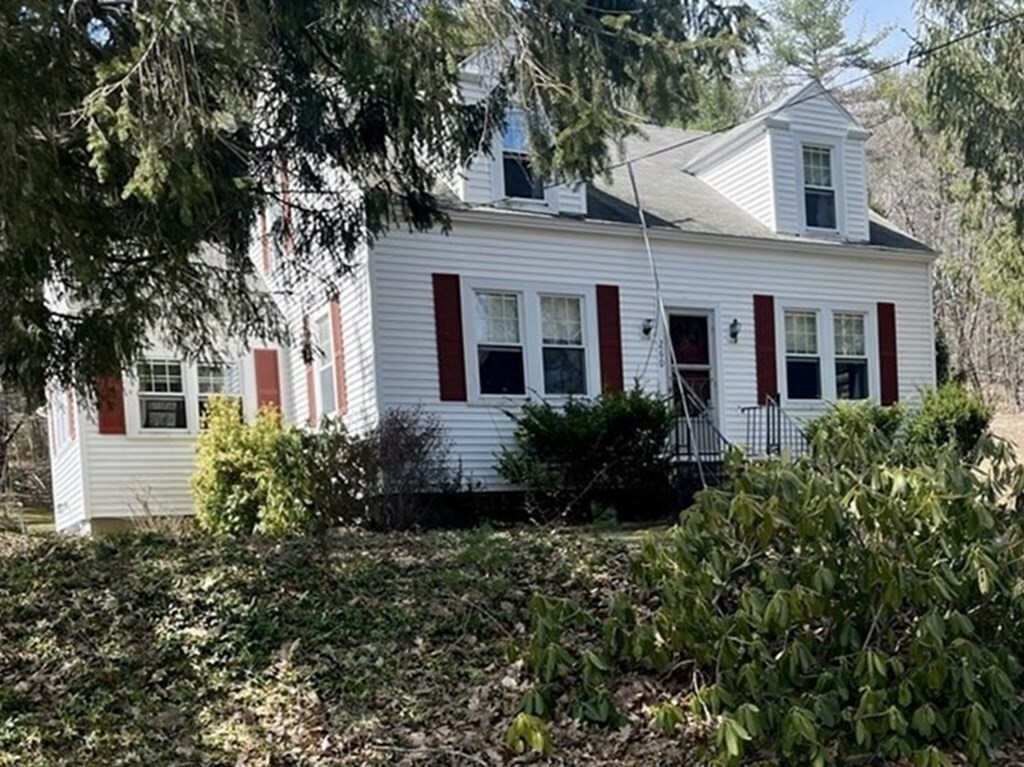 Property Photo:  260 S Barre Rd  MA 01005 