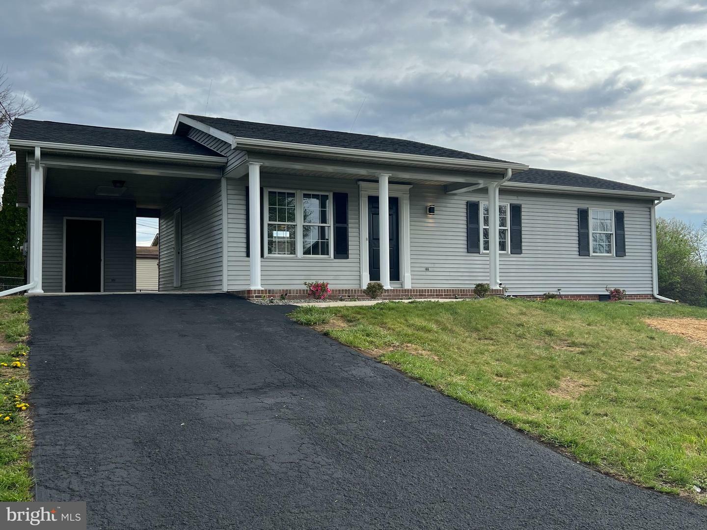 Property Photo:  41 Hemmingway Lane  WV 25405 