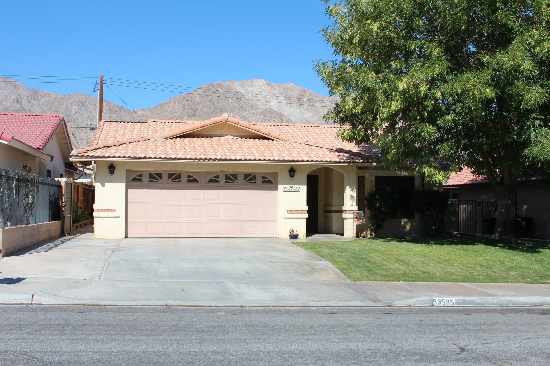 Property Photo:  53585 Avenida Mendoza  CA 92253 