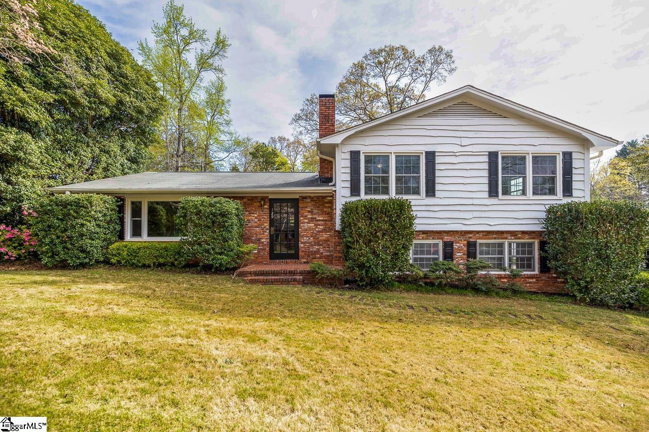 Property Photo: 129 Romaine Drive SC 29307