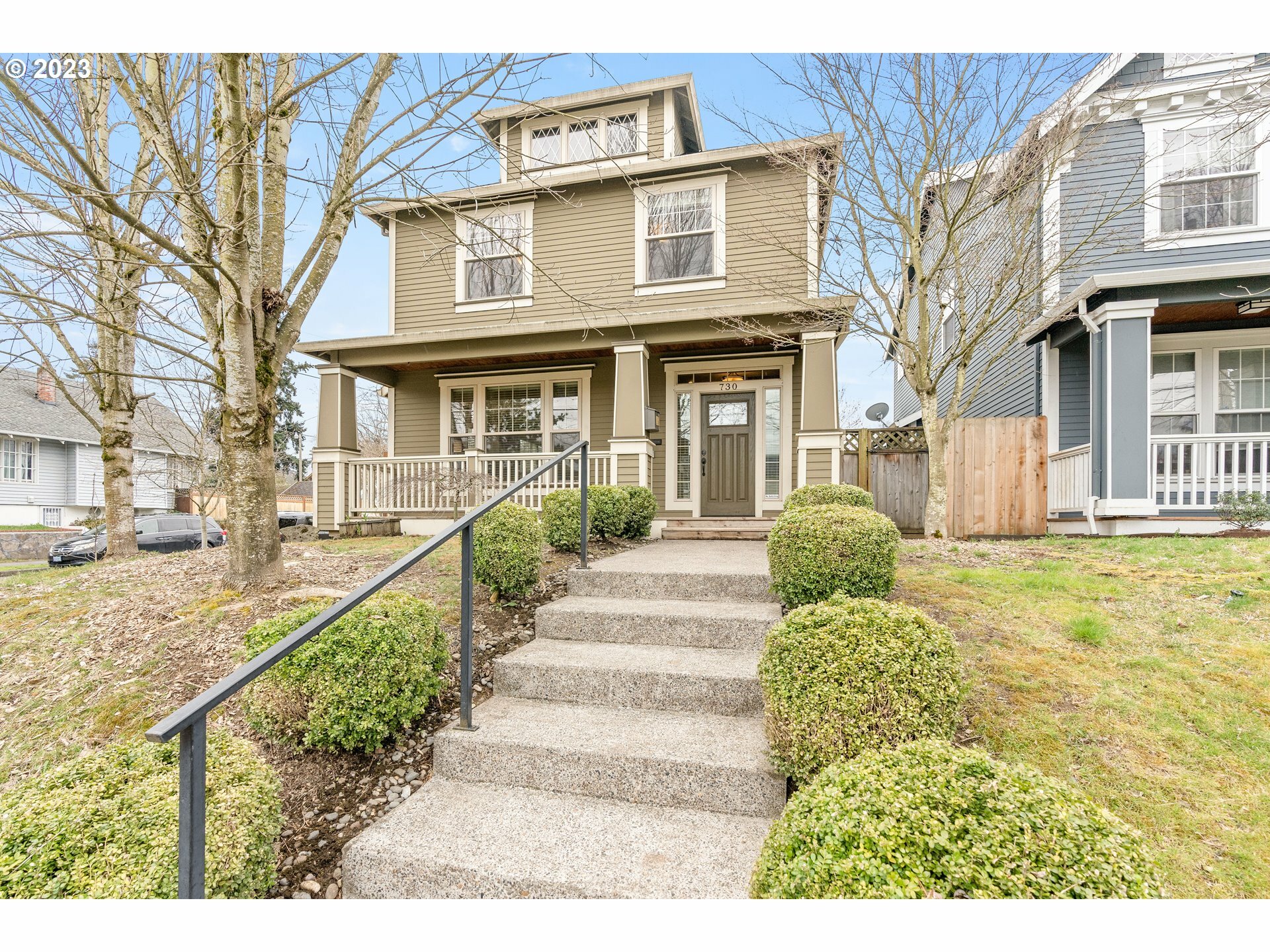 Property Photo: 730 NE Ainsworth St OR 97211