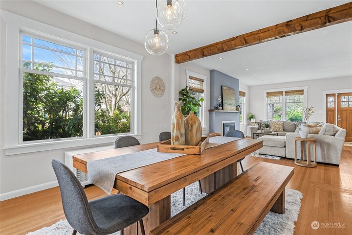 Property Photo: 3103 S Dose Terrace WA 98144