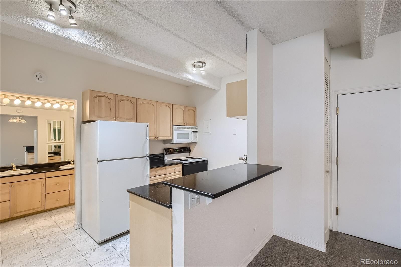 Property Photo: 1888 S Jackson Street 903 CO 80210