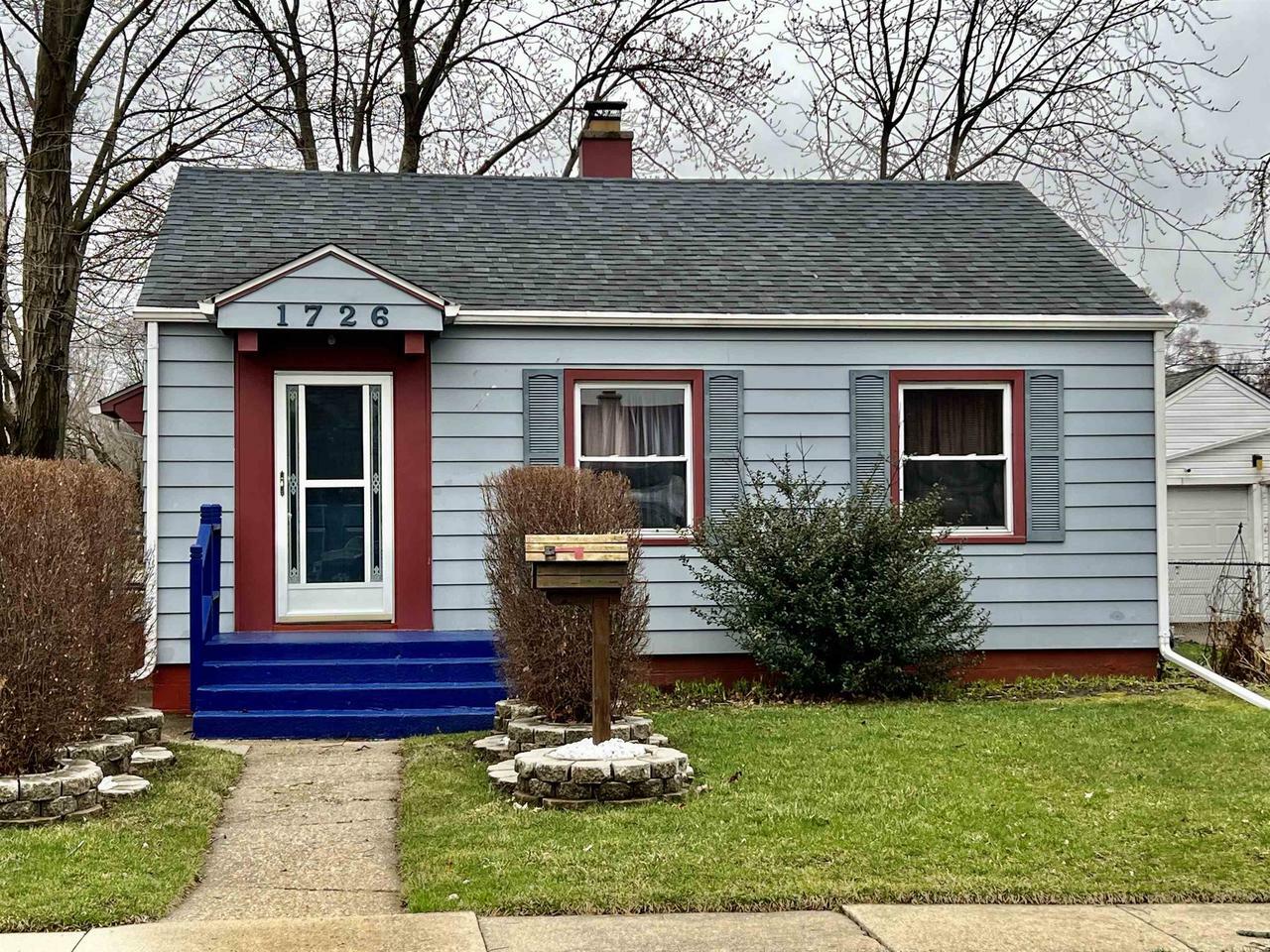 Property Photo: 1726 Calumet Ave WI 53511