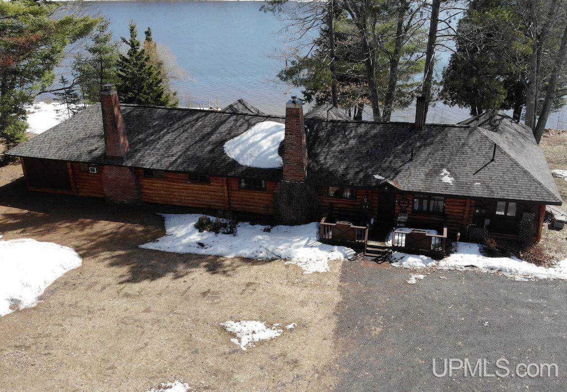 Property Photo:  39580 Fisherman'S Ln  MI 49916 