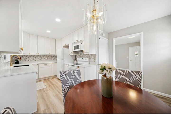 8806 Beard Avenue S  Bloomington MN 55431 photo