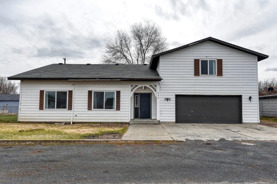 Property Photo: 309 Maxwell St WA 99122