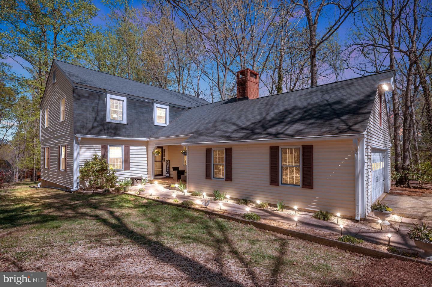 Property Photo:  104 Eagle Court  VA 22508 