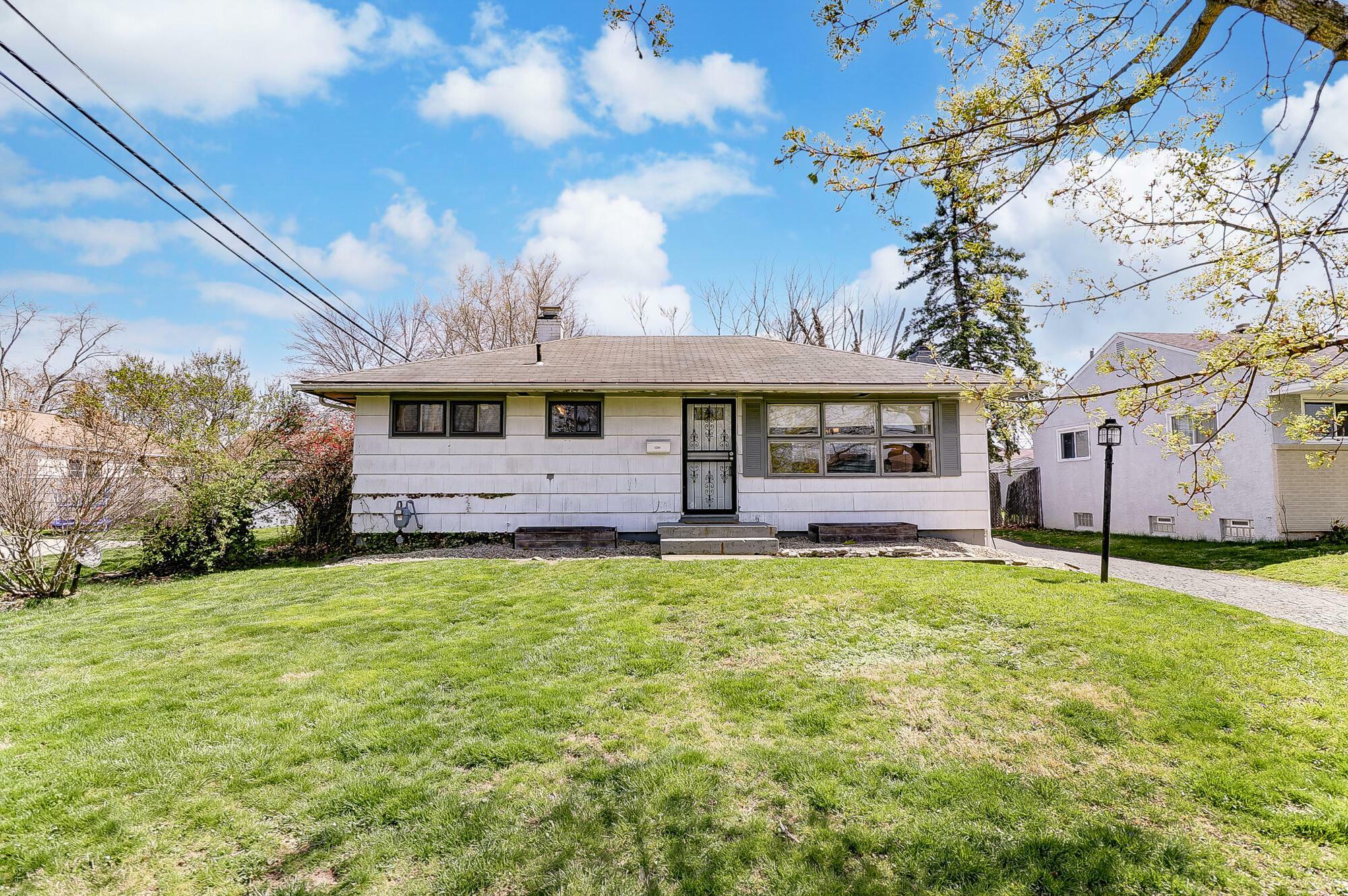 Property Photo:  1294 S Weyant Avenue  OH 43227 