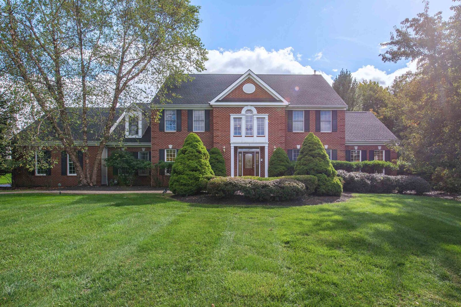 Property Photo:  2 Harvest Lane  NJ 07853 