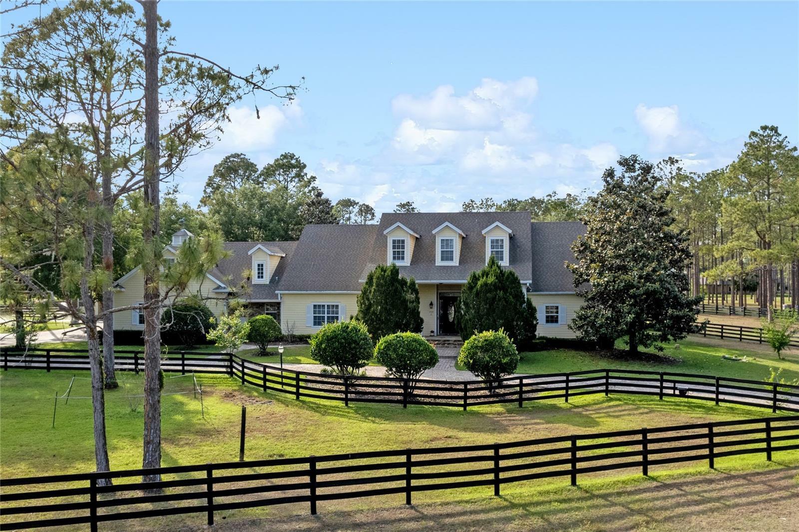 Property Photo:  35615 Green Forest Drive  FL 32736 