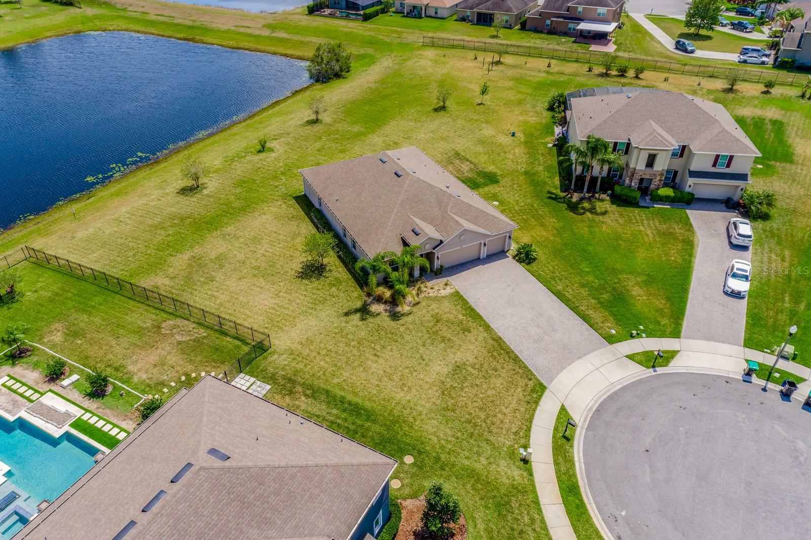 Property Photo:  3007 San Leo Drive  FL 32820 