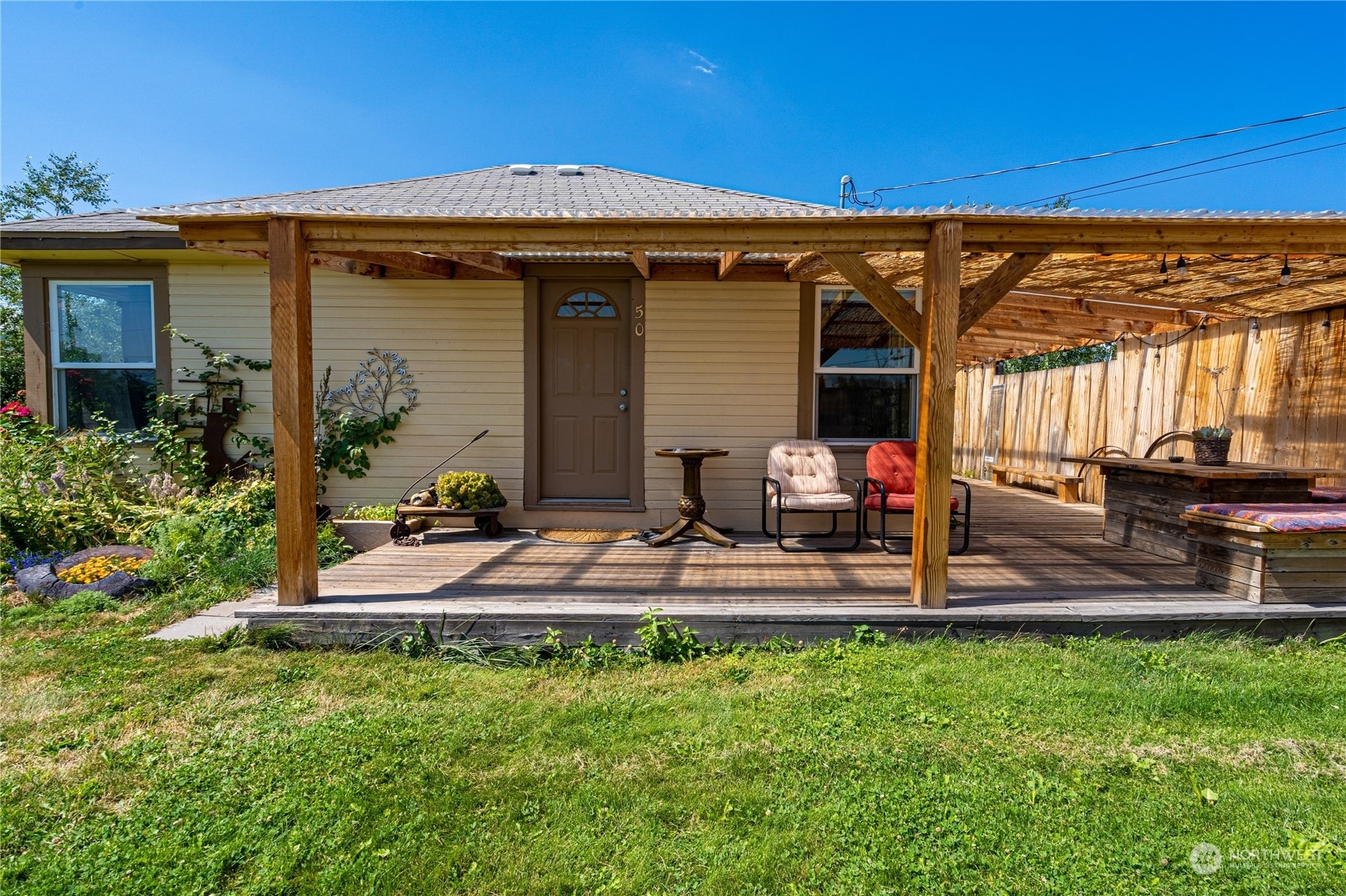 Property Photo:  50 S Madeline Road  WA 98831 