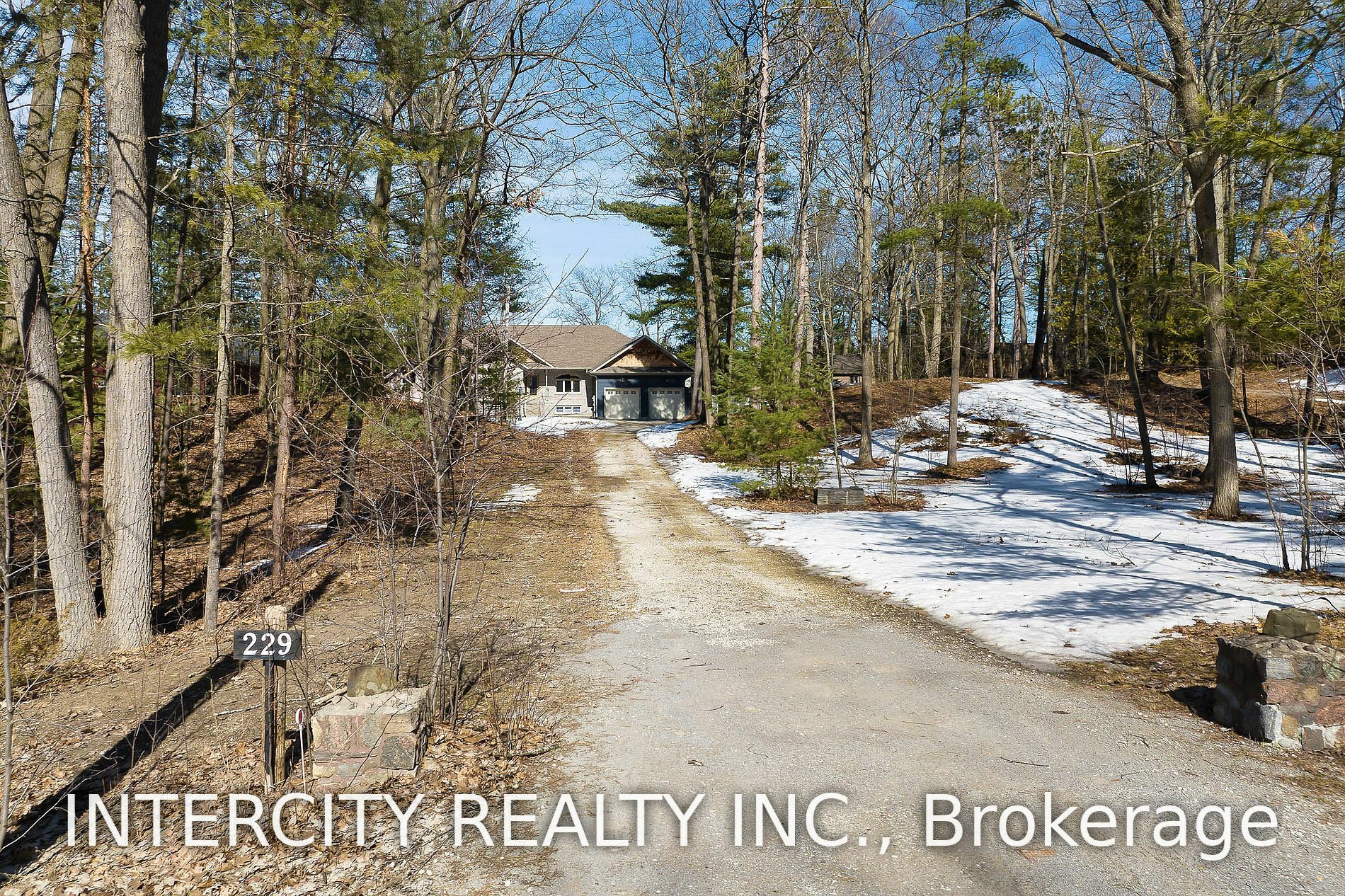 229 Sunnidale Rd  Wasaga Beach ON L9Z2T4 photo