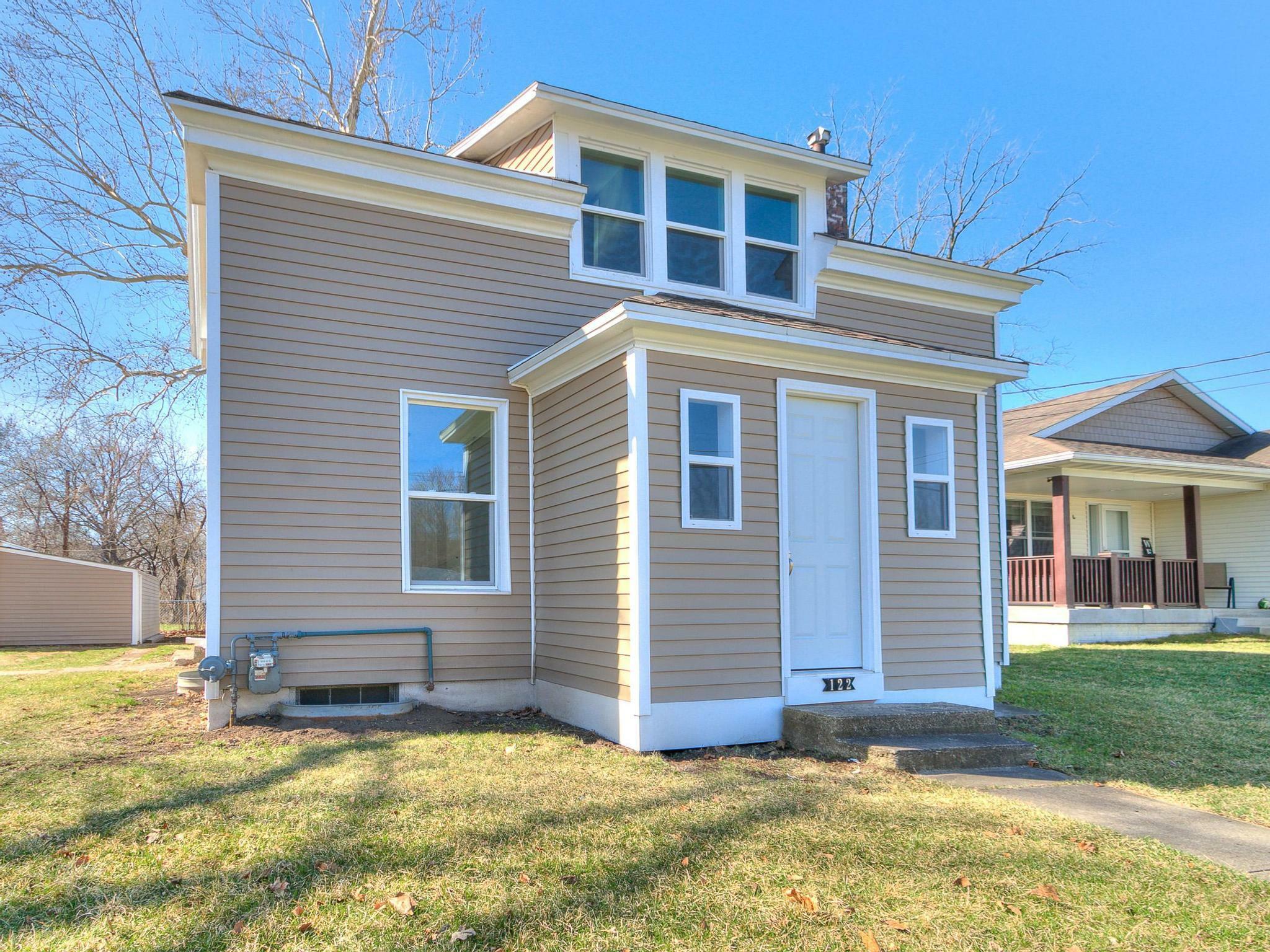 Property Photo:  122 K Avenue  IA 50201 