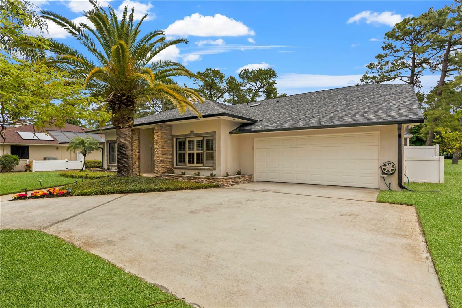 Property Photo:  426 Twisting Pine Circle  FL 32779 