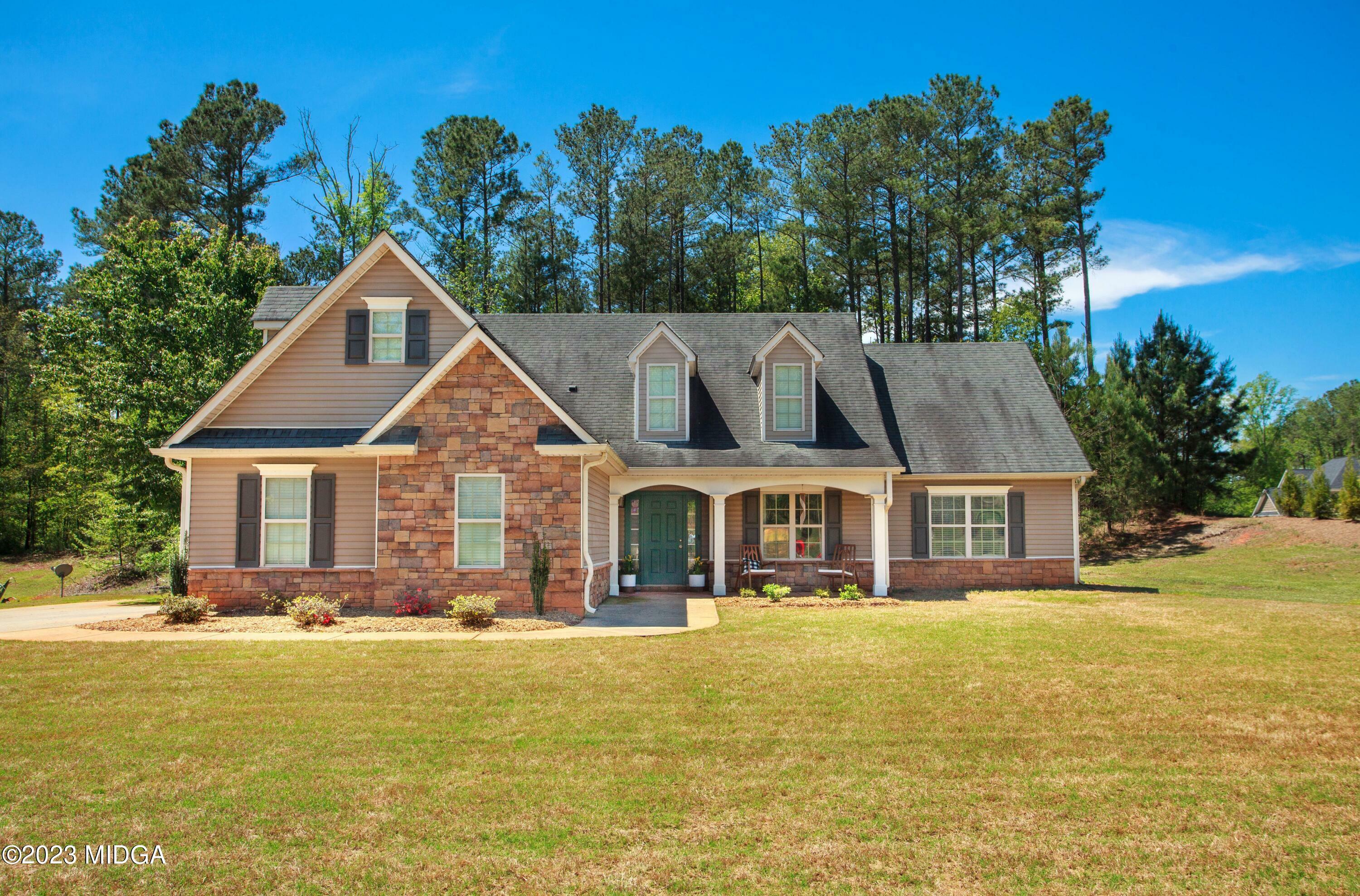 Property Photo:  17 Live Oak Court  GA 31029 