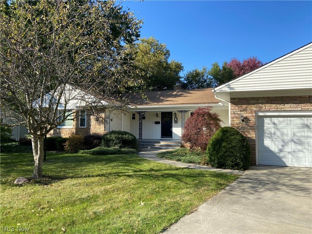 Property Photo:  30600 Ashton Lane  OH 44140 