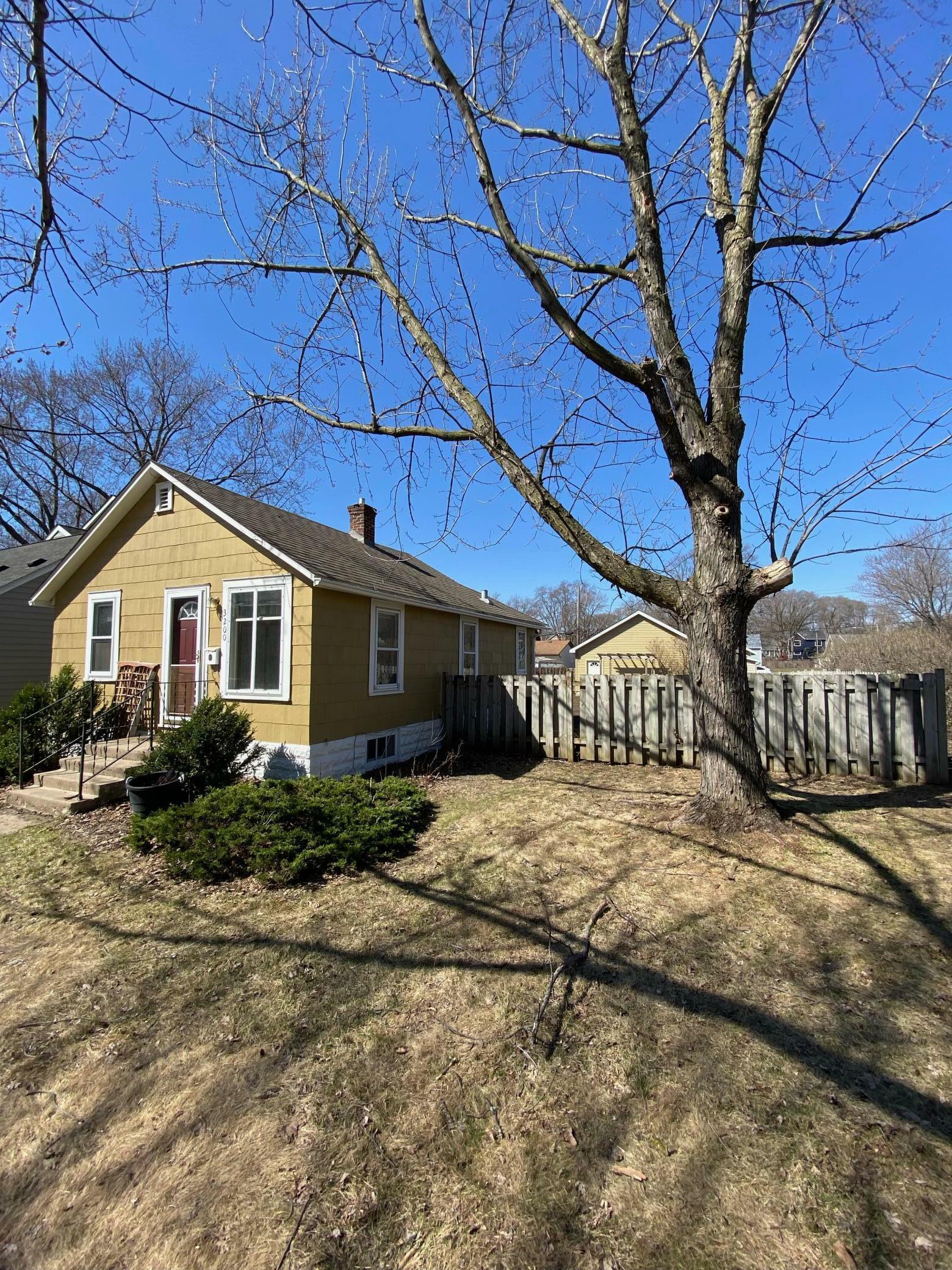 Property Photo: 3200 Colorado Avenue S MN 55416