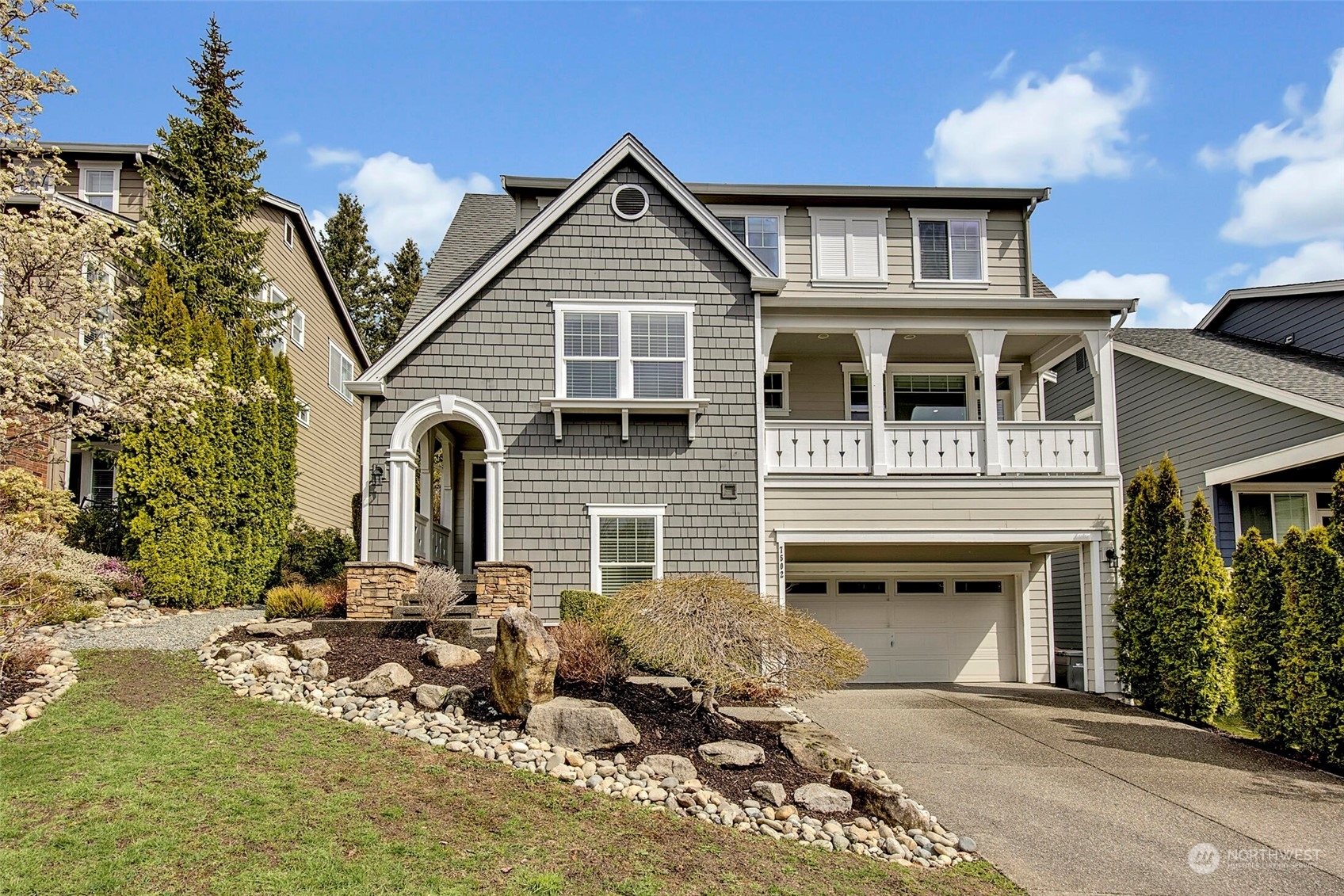 Property Photo:  7502 Pinnacle Place SE  WA 98065 