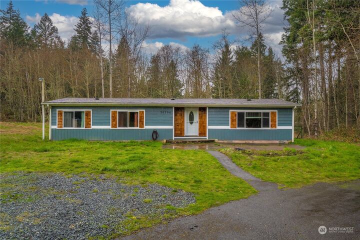 Property Photo: 36706 Meridian E WA 98328