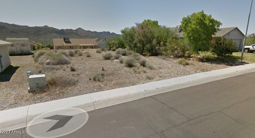 Property Photo:  517 W Greenwich Road  AZ 85137 