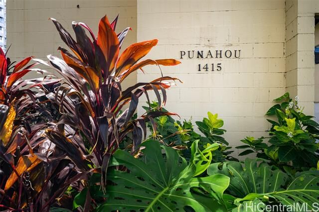 Property Photo:  1415 Punahou Street 1006  HI 96822 