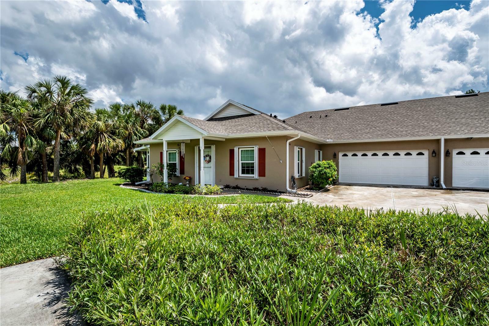 Property Photo:  1465 Red Oak Lane  FL 33948 