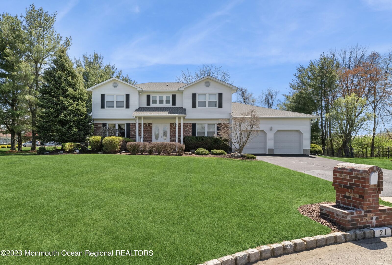 Property Photo:  21 Dunn Drive  NJ 07746 